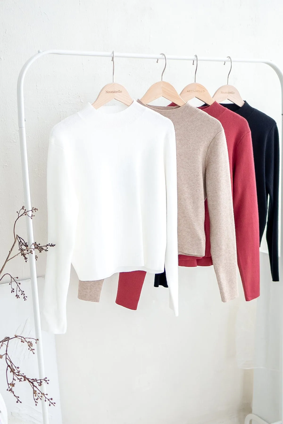 BREN HIGH NECK KNIT TOP IN WHITE