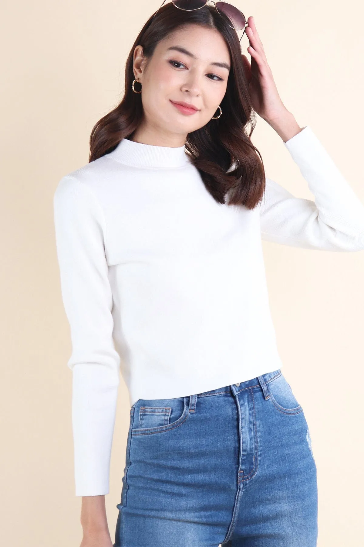 BREN HIGH NECK KNIT TOP IN WHITE