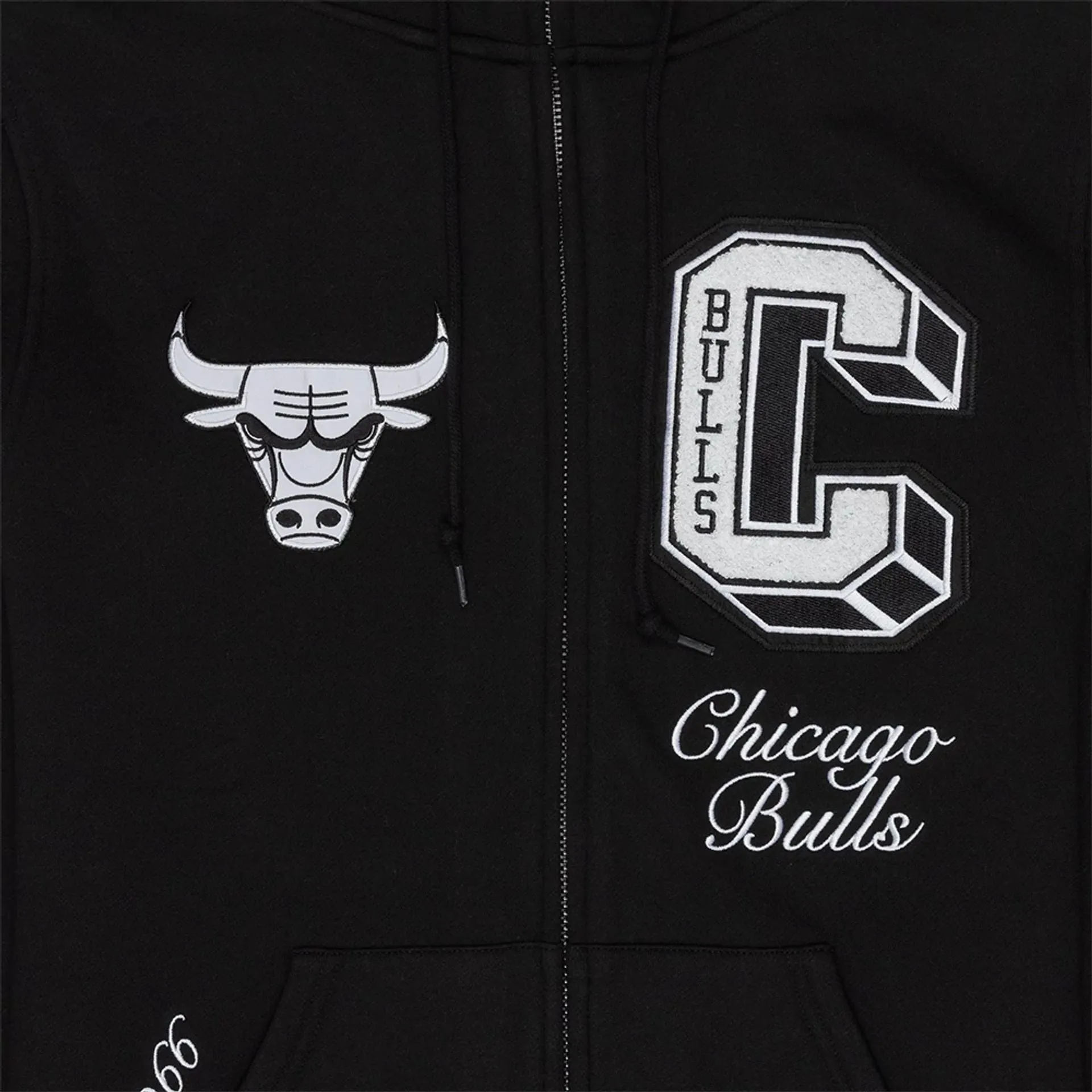 Chicago Bulls Ivy Sport Black Full Zip Hoodie