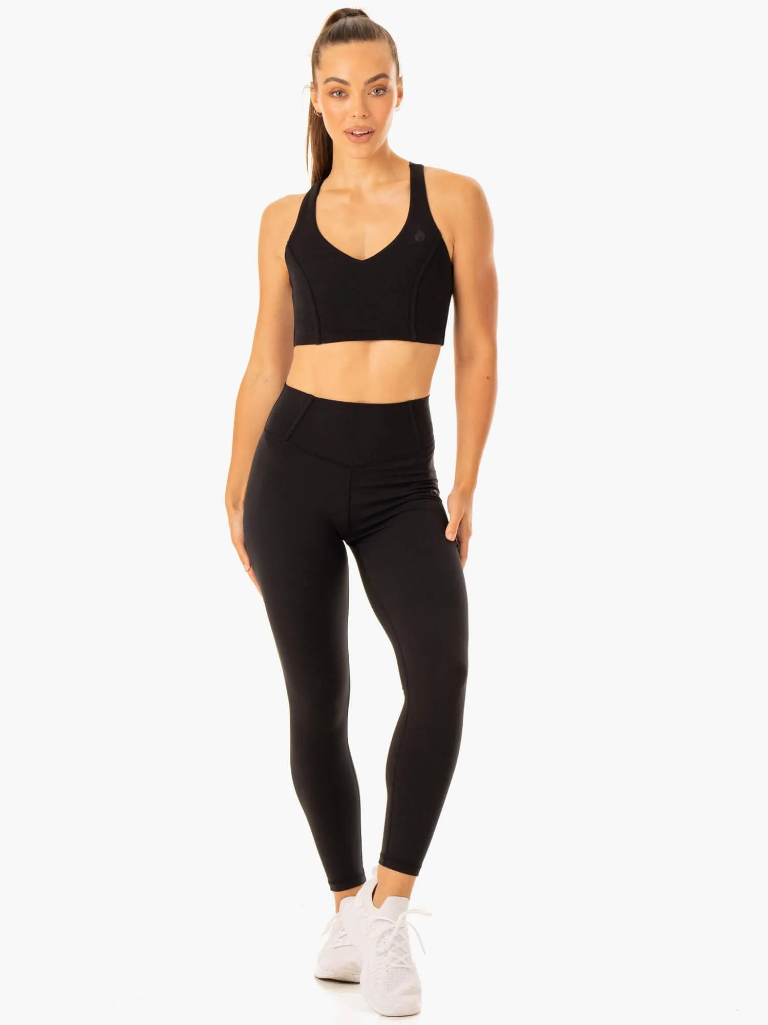 Form Sports Bra - Black