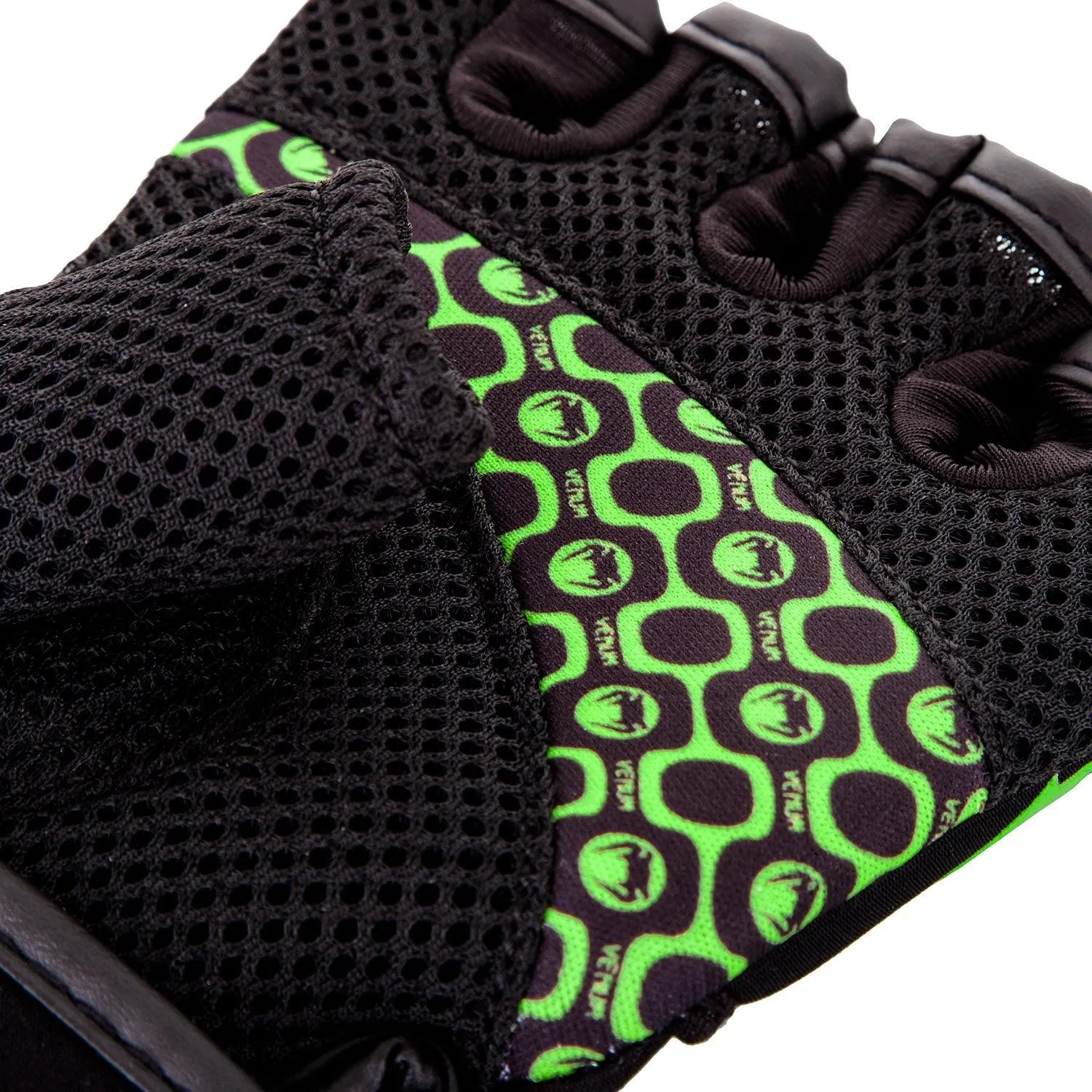 Guantes Venum Essential - Negro/Amarillo Fluo