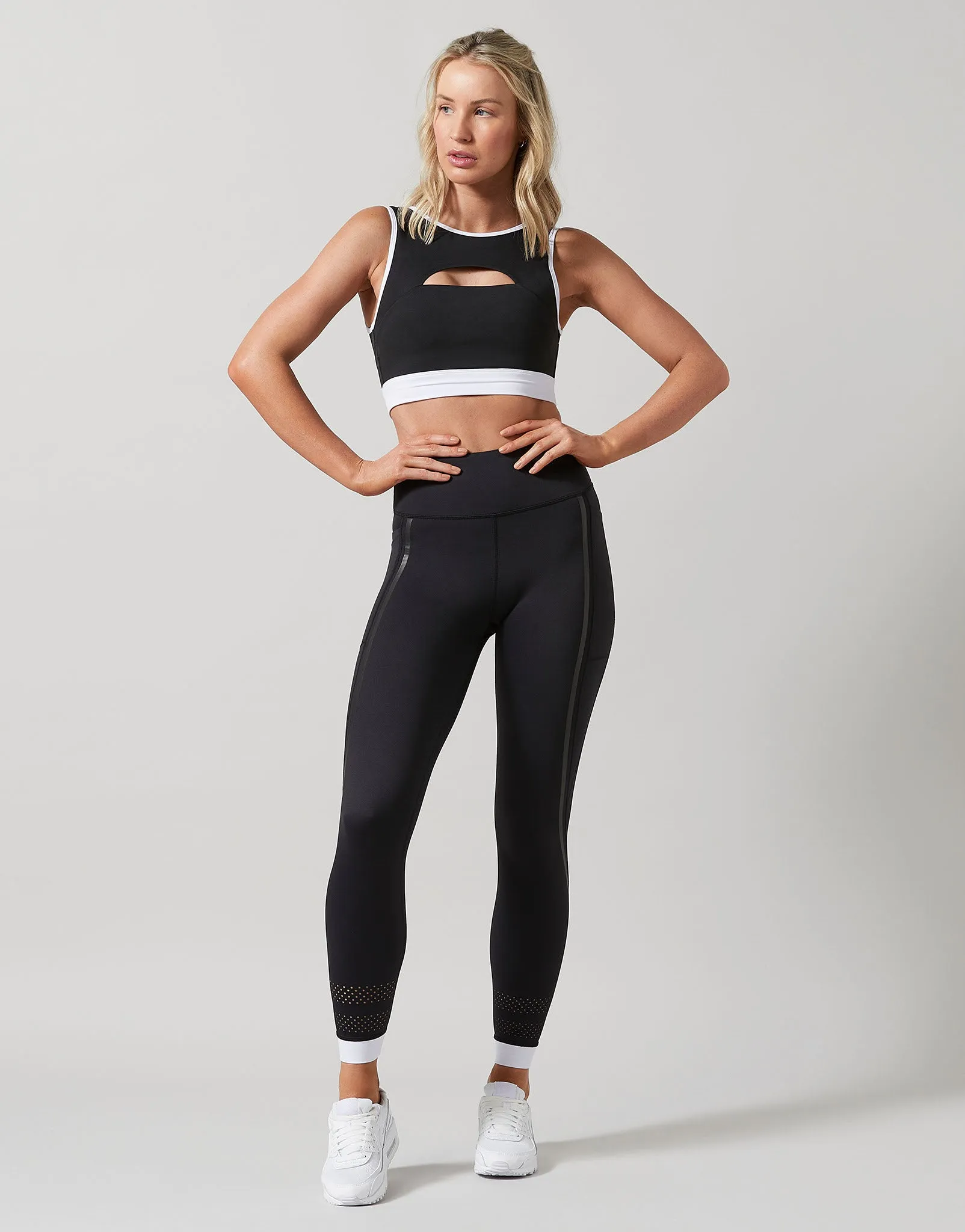 Marlow Sports Bra in Black