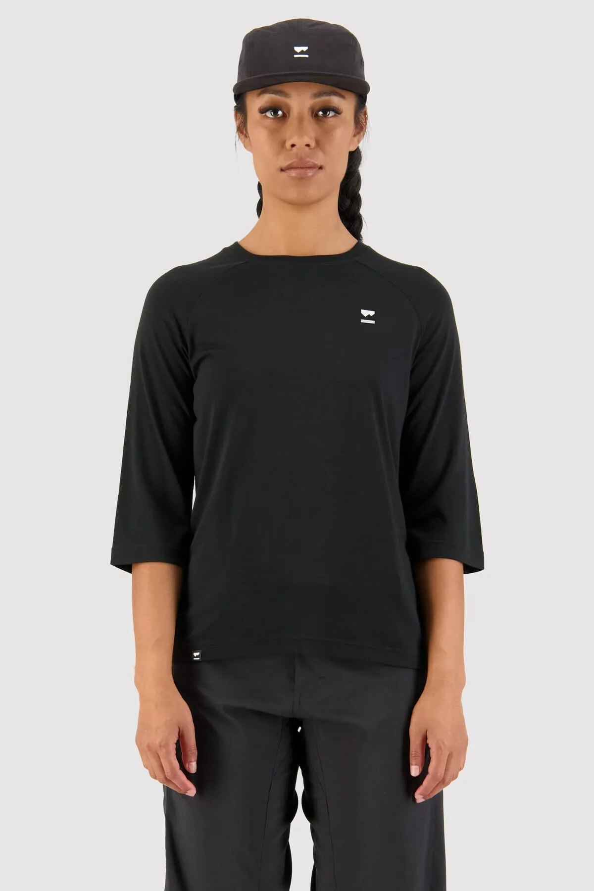 Tarn Merino Shift Raglan 3/4 - Black