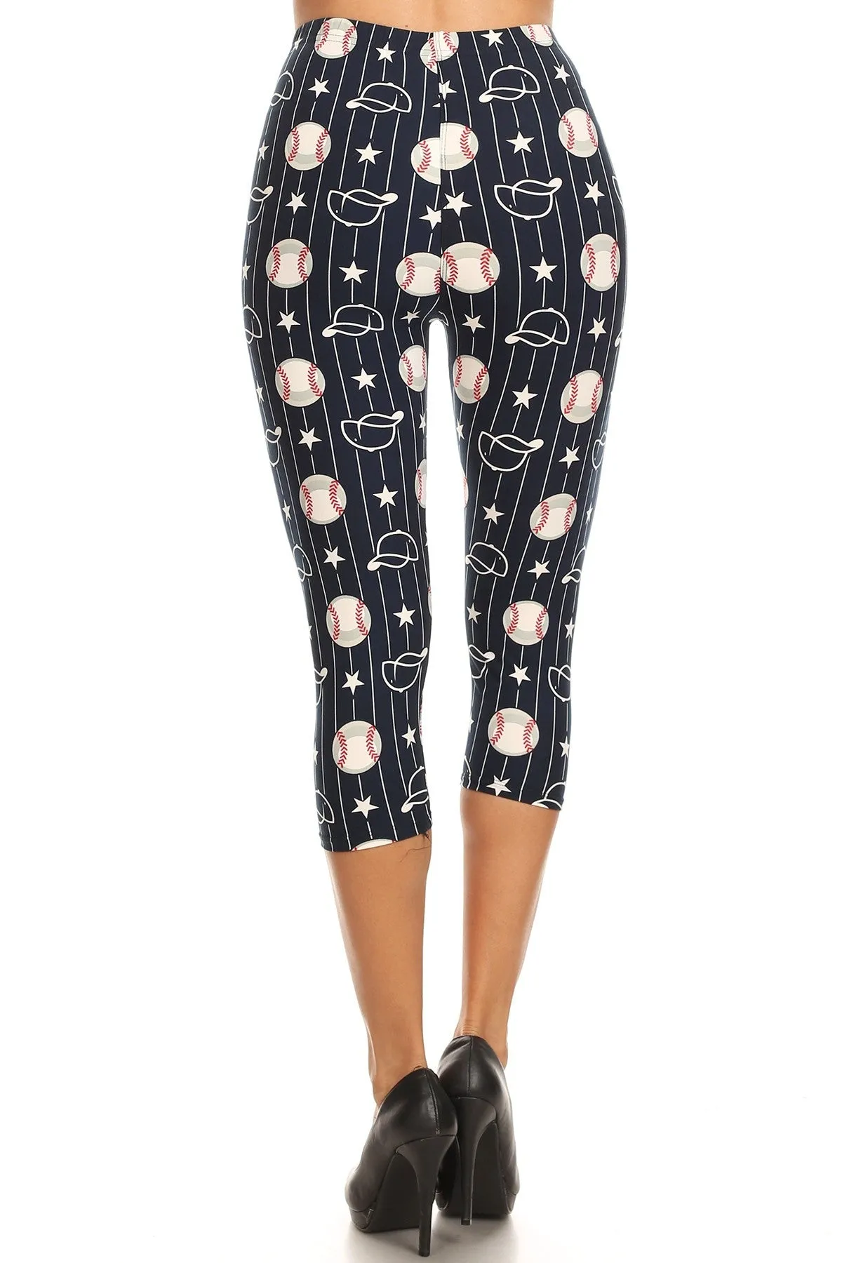 Women's Regular Baseball Ball & Cap Printed Cropped Capri Leggings